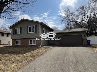 1994 Badger Ct, Eagan, MN 55122