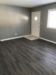 916 N  Fell Ave, Normal, IL 61761