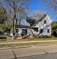 208 Mill St S, Brownsdale, MN 55918