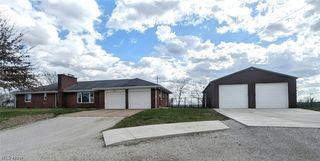81 Mineral Wells Heights Dr, Mineral Wells, WV 26150