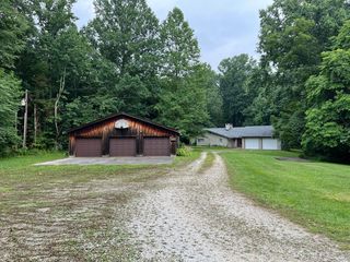 10127 N  County Road 100 W, Batesville, IN 47006