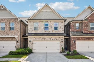 8630 Gladden Ln, Suwanee, GA 30024