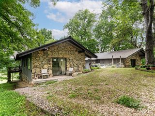 117 & 119 Icenhower Rd, Leicester, NC 28748