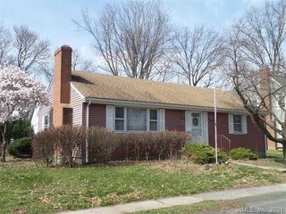 8 McMullen Ave, Wethersfield, CT 06109