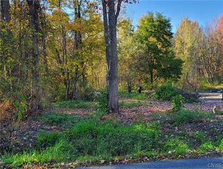 8959 Ash Ln #5, Bridgeport, NY 13030
