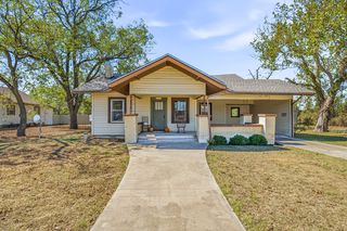 218 W  Rogan St, Gorman, TX 76454