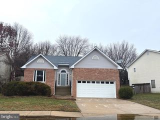 22226 Valleyview Dr, Great Mills, MD 20634