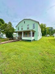 411 Commerce Ave, Iron Gate, VA 24448