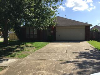 5026 Chase Stone Dr, Bacliff, TX 77518