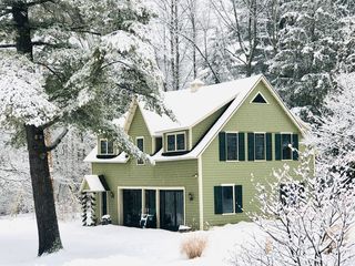 125 Taconic Rd, Manchester, VT 05254
