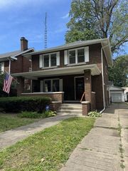 1119 S  Macarthur Blvd, Springfield, IL 62704