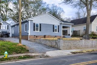 317 N  Gilmer St, Cartersville, GA 30120