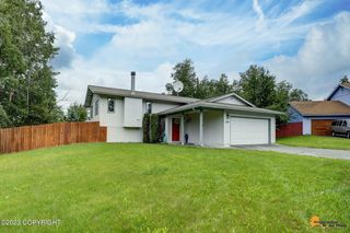 9816 Saint Lawrence Cir, Eagle River, AK 99577