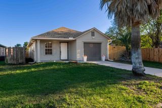 8360 Century Point Dr N, Jacksonville, FL 32216