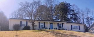 417 Crestfield Dr, Bristol, TN 37620