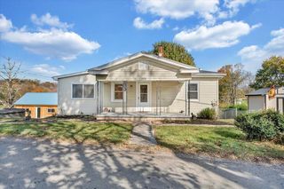 3459 Randall Dr, Roanoke, VA 24014