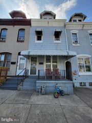622 N  12th St, Reading, PA 19604