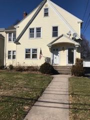 166 Brace Rd, West Hartford, CT 06107