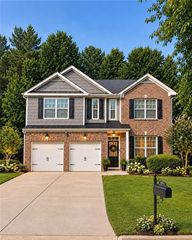 2072 Wildcat Falls Ln, Lawrenceville, GA 30043