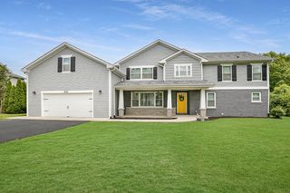 8081 Tennessee Ave, Willowbrook, IL 60527