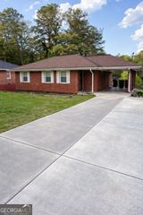 2134 East Dr, Decatur, GA 30032