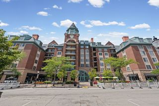 44 N  Vail Ave #209, Arlington Heights, IL 60005