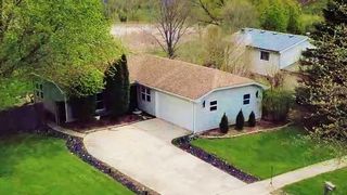5732 Woodgate Dr, Matteson, IL 60443