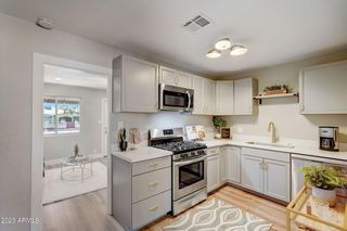 1808 E CHEERY LYNN Road, Phoenix, AZ 85016