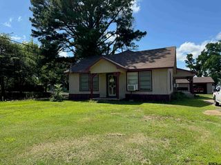601 Mitchell St, Winnsboro, TX 75494