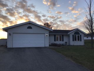 10284 Pinesap Pl, Roscoe, IL 61073