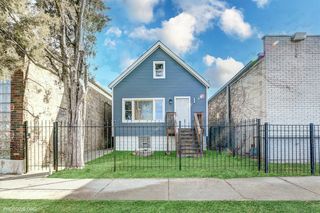 8243 S  Halsted St, Chicago, IL 60620