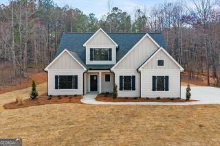 177 W  Lake Blvd, Carrollton, GA 30116