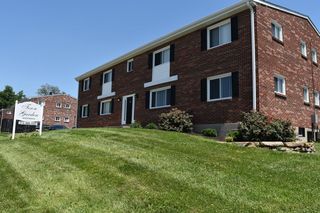 2 Teson Garden Walk #5D, Hazelwood, MO 63042