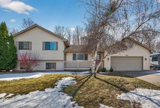 409 Heights Rd NW, Saint Michael, MN 55376