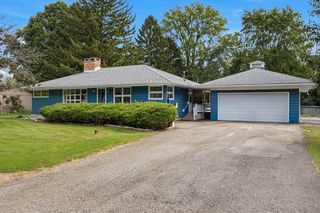 2275 Nan St, Aurora, IL 60502