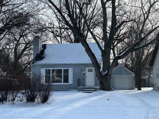 953 Emwill St, Ferndale, MI 48220