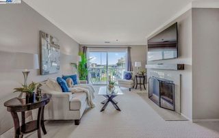 300 Murchison Dr #321, Millbrae, CA 94030