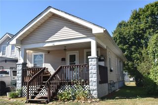 141 N  14th St, Coshocton, OH 43812