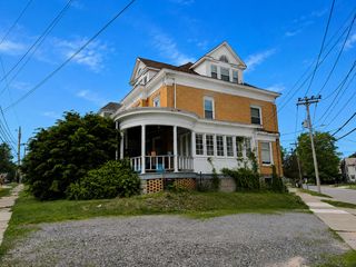 507 S  Center St #B, Grove City, PA 16127