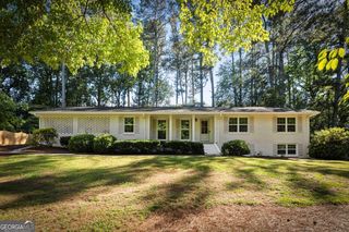 1677 Rochelle Dr, Atlanta, GA 30338