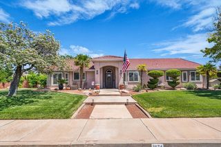 1674 N  Lava Flow Dr, Saint George, UT 84770