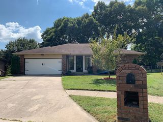 1229 S  Bruce Ct, Springfield, MO 65804