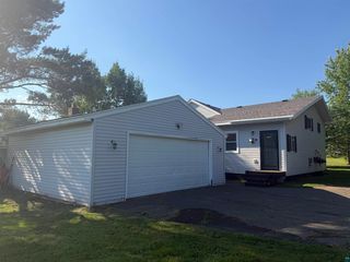 223 Hill Rd, Esko, MN 55733