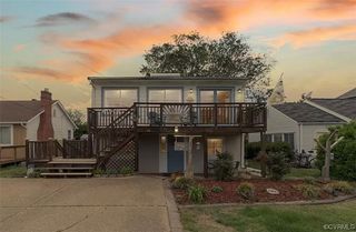 13 Lighthouse Dr, Hampton, VA 23664