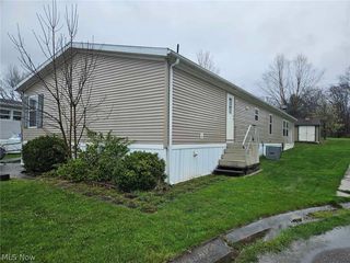 10039 State Route 700 #118, Mantua, OH 44255