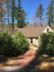 4 Bassett Brook Ln, Duxbury, MA 02332