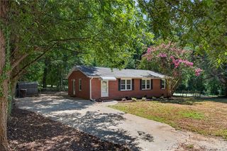 1104 White St, Pendleton, SC 29670
