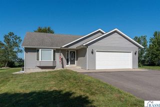 208 Middle St, Good Thunder, MN 56037