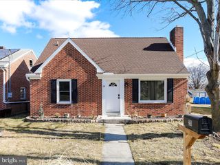 20 Atlantic Dr, Hagerstown, MD 21742