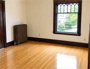 148 Maple St #2, Bangor, ME 04401